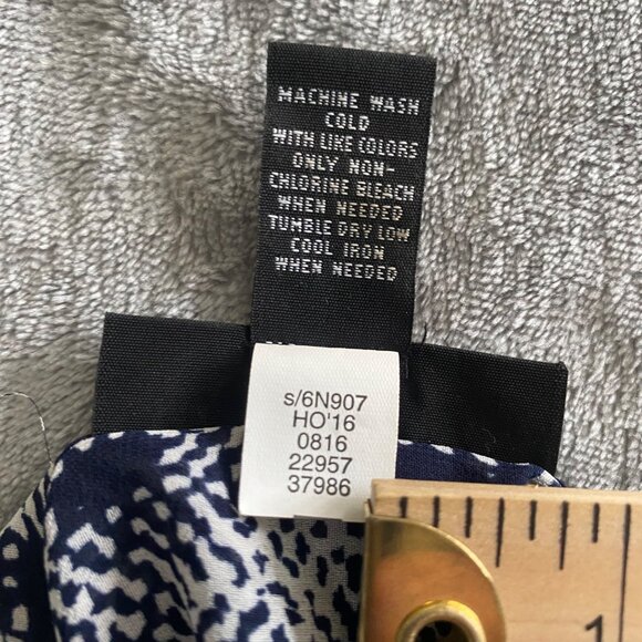 Alfani Women's Navy and White Print Front Faux Wrap‎ Blouse| Size 12 Career - Picture 4 of 8